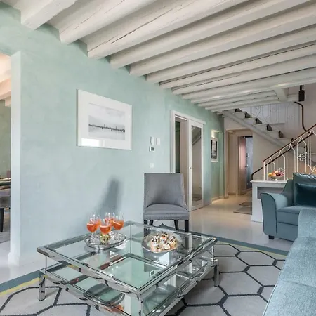 Апартаменты Gondolieri Terrace- Dimora Italia Collection -