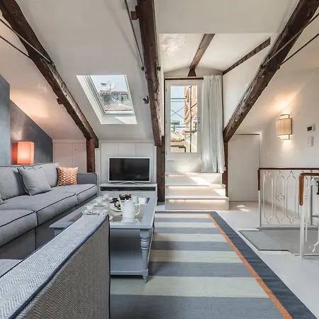 Апартаменты Gondolieri Terrace- Dimora Italia Collection -